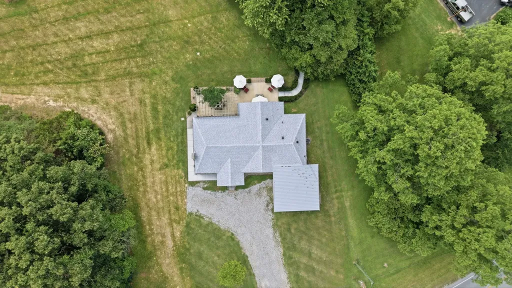 1522 Holders Cove Road Winchester TN 37398