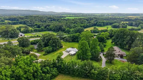 1522 Holders Cove Road Winchester TN 37398