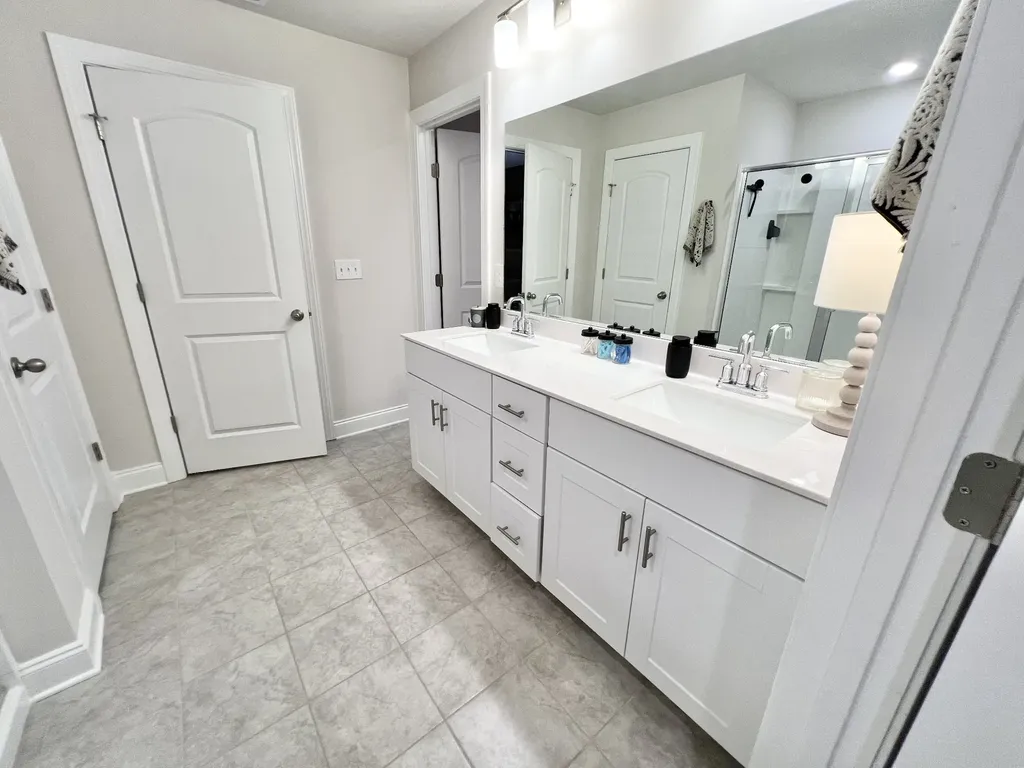 4352 Skyridge Drive Nashville TN 37207