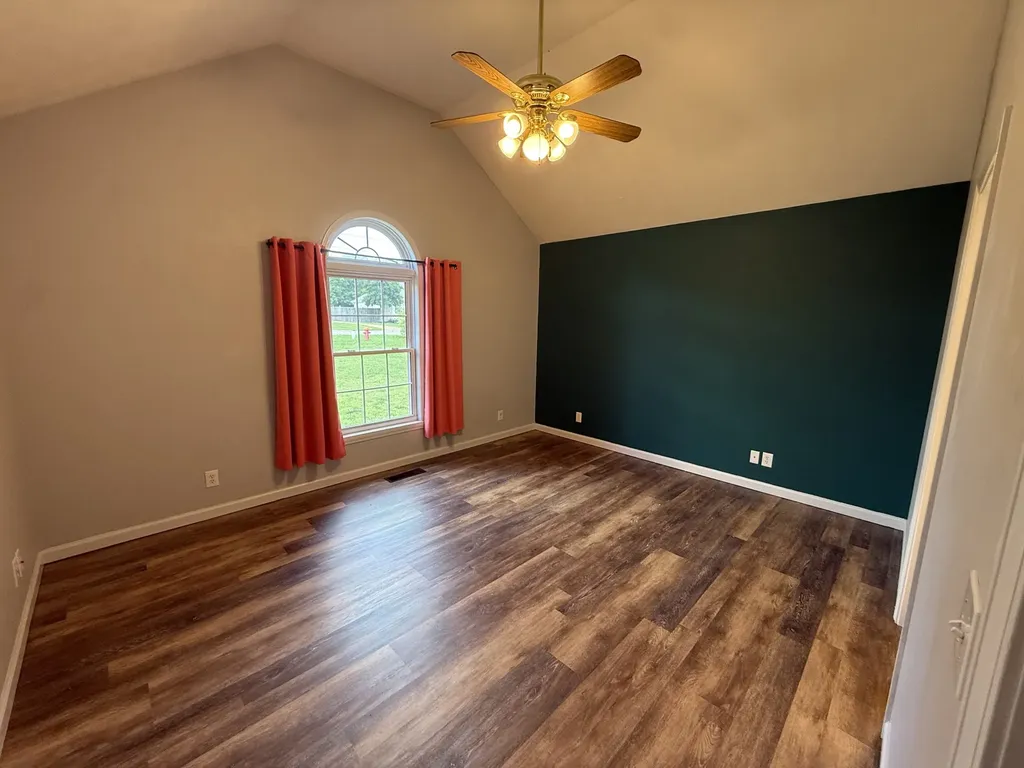 2017 Smith Circle Greenbrier TN 37073