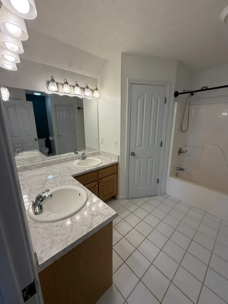 2017 Smith Circle Greenbrier TN 37073