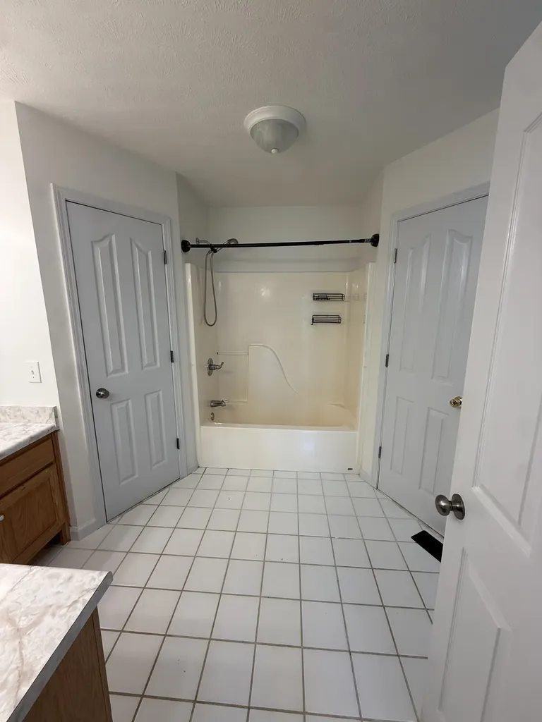 2017 Smith Circle Greenbrier TN 37073