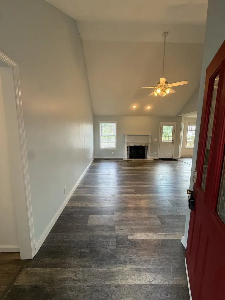 2017 Smith Circle Greenbrier TN 37073