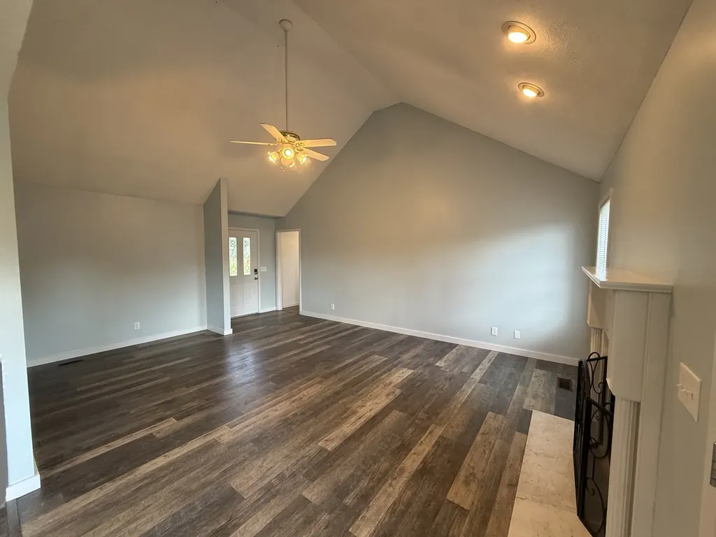 2017 Smith Circle Greenbrier TN 37073