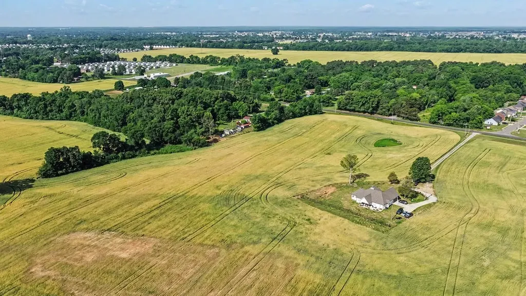 330 Pembroke Oak Grove Road Oak Grove KY 42262