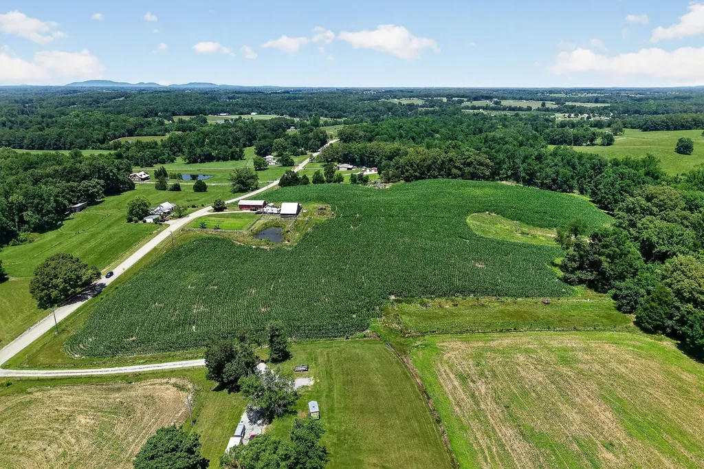 2531 Old Well Road Morrison TN 37357
