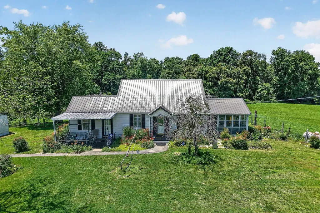 2531 Old Well Road Morrison TN 37357