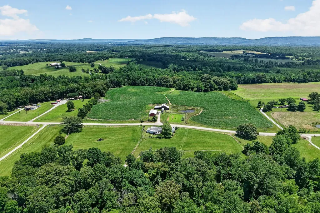 2531 Old Well Road Morrison TN 37357