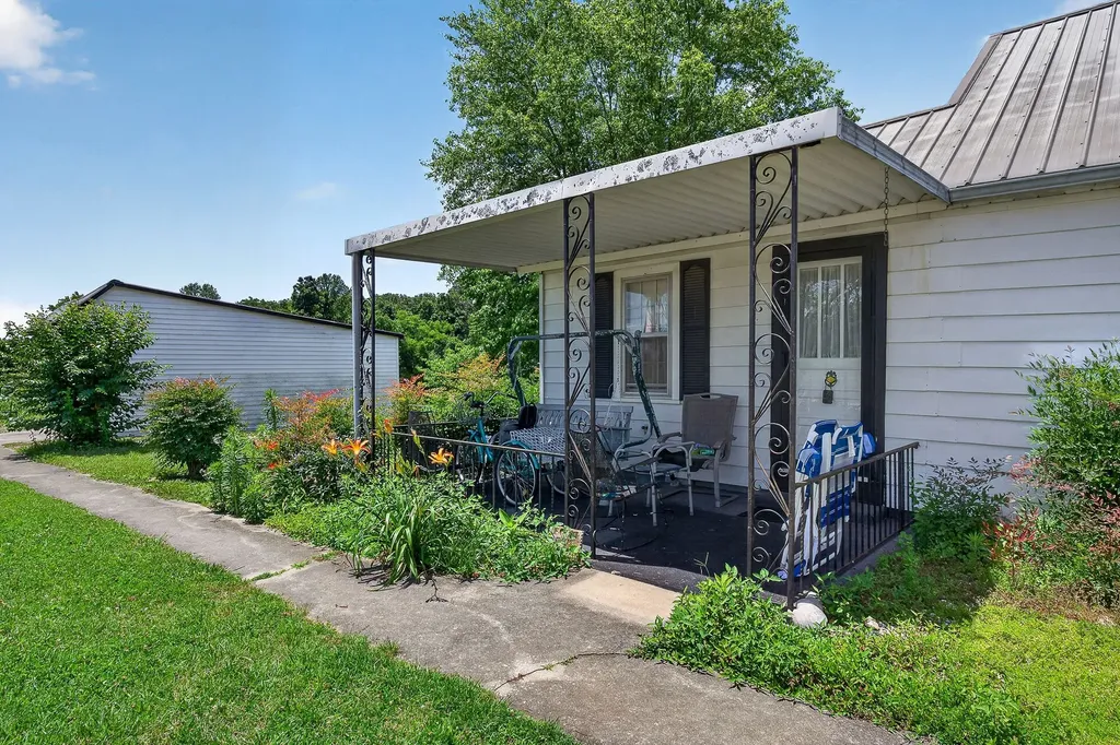 2531 Old Well Road Morrison TN 37357