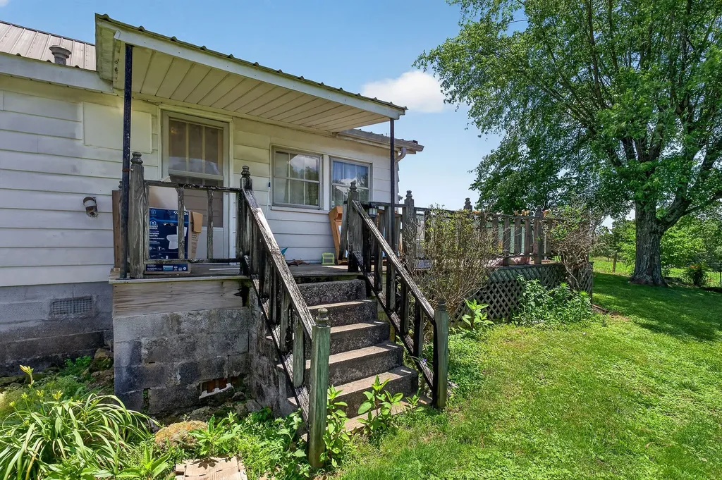 2531 Old Well Road Morrison TN 37357