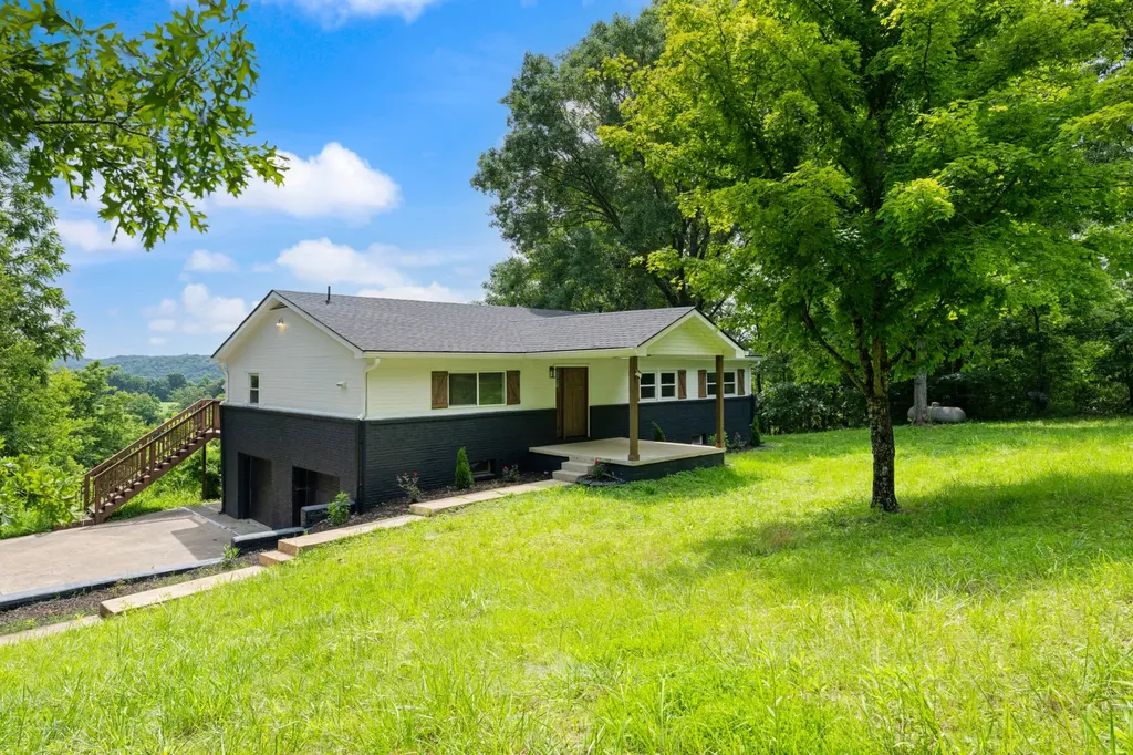 213 Delina Boonshill Road Petersburg TN 37144