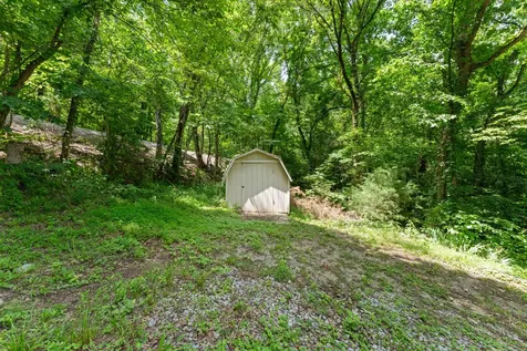 213 Delina Boonshill Road Petersburg TN 37144