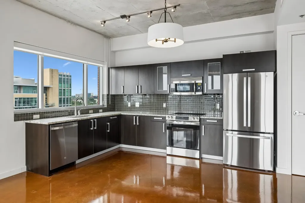 600 12th Ave, S Nashville TN 37203