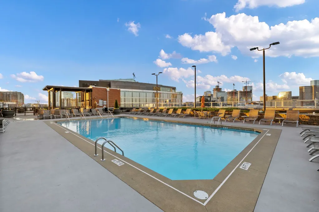 600 12th Ave, S Nashville TN 37203