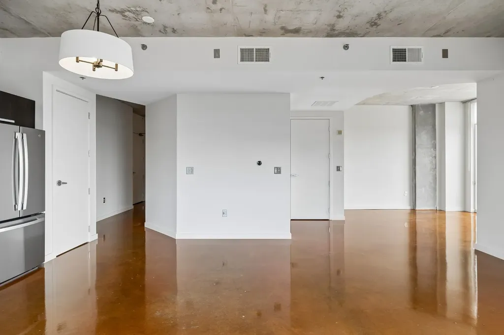 600 12th Ave, S Nashville TN 37203