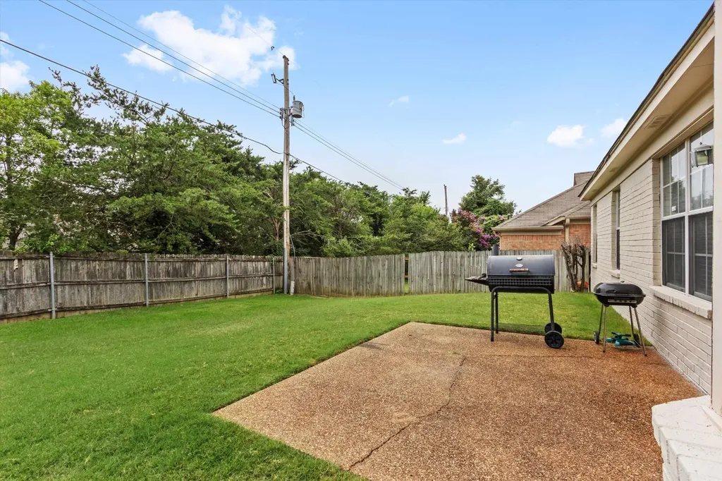 1654 Far Drive Cordova TN 38016