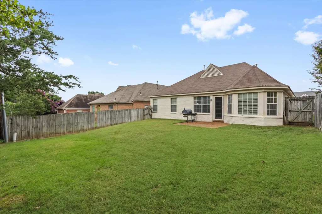 1654 Far Drive Cordova TN 38016