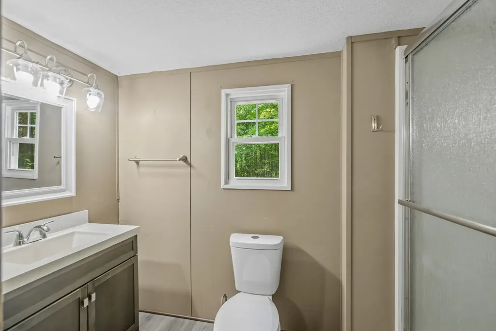 2417 Maytown Road Bruceton TN 38317
