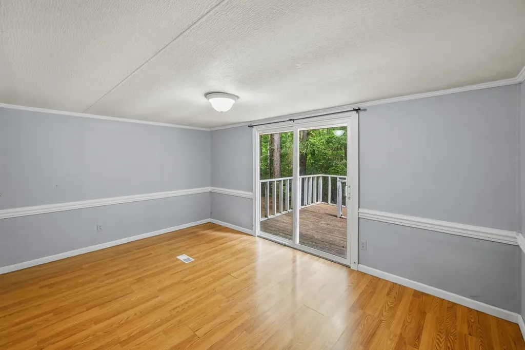 2417 Maytown Road Bruceton TN 38317