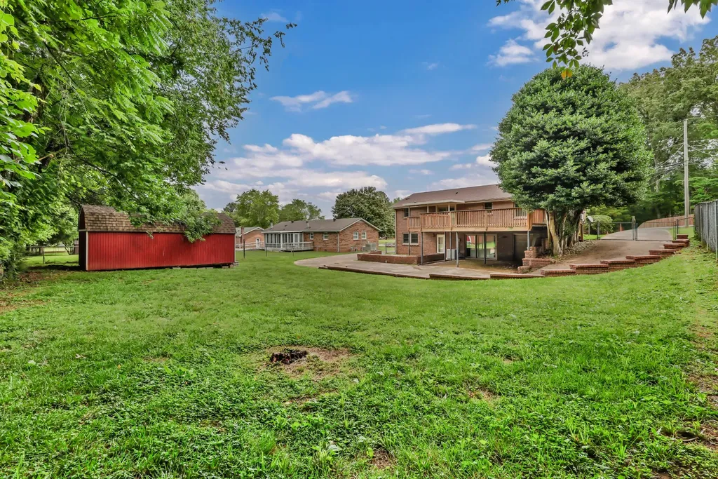 409 Christopher Drive Clarksville TN 37042