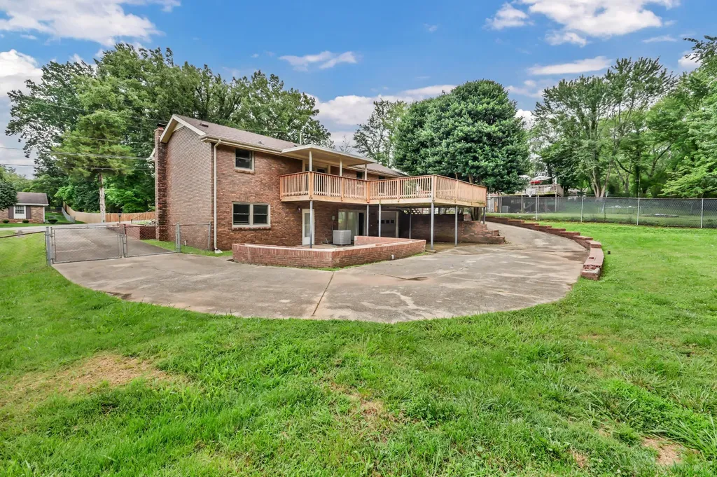409 Christopher Drive Clarksville TN 37042