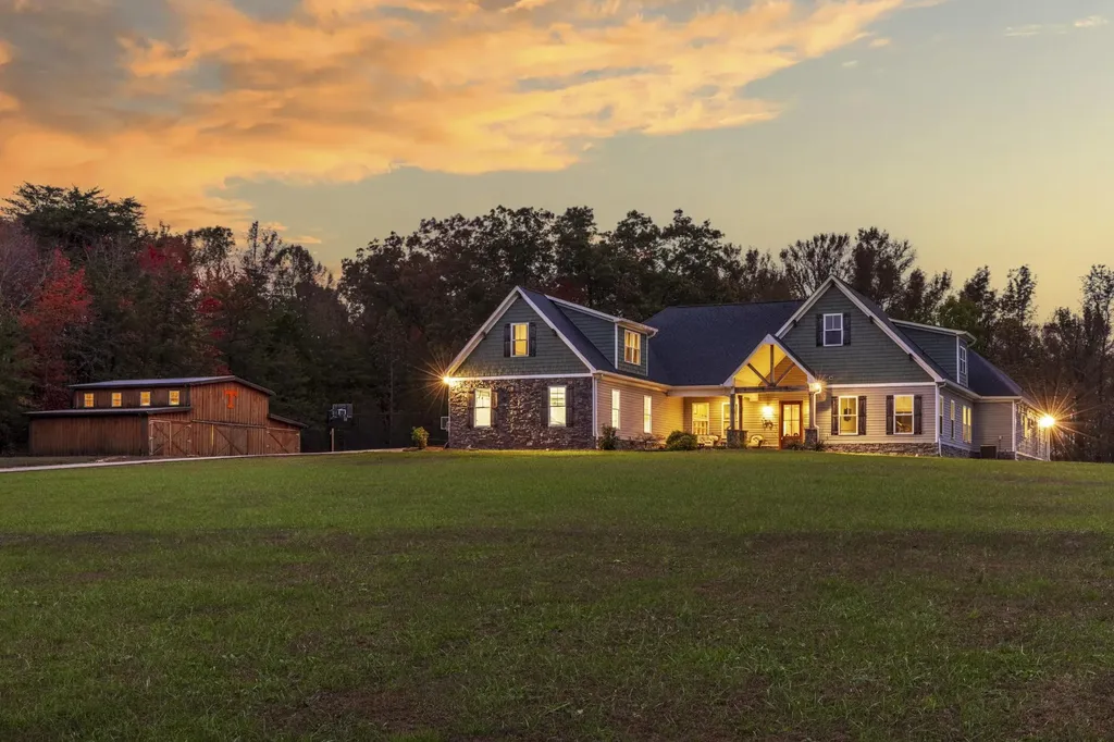 2419 Welch Road Soddy Daisy TN 37379