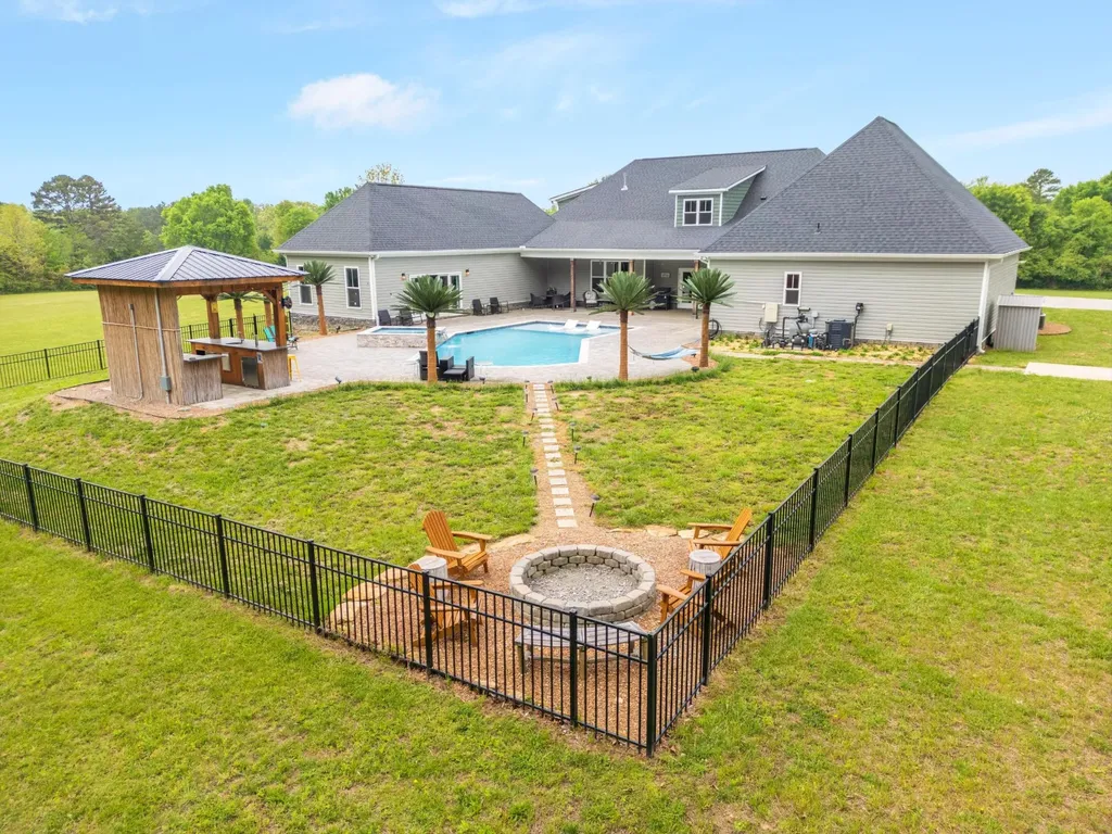 2419 Welch Road Soddy Daisy TN 37379