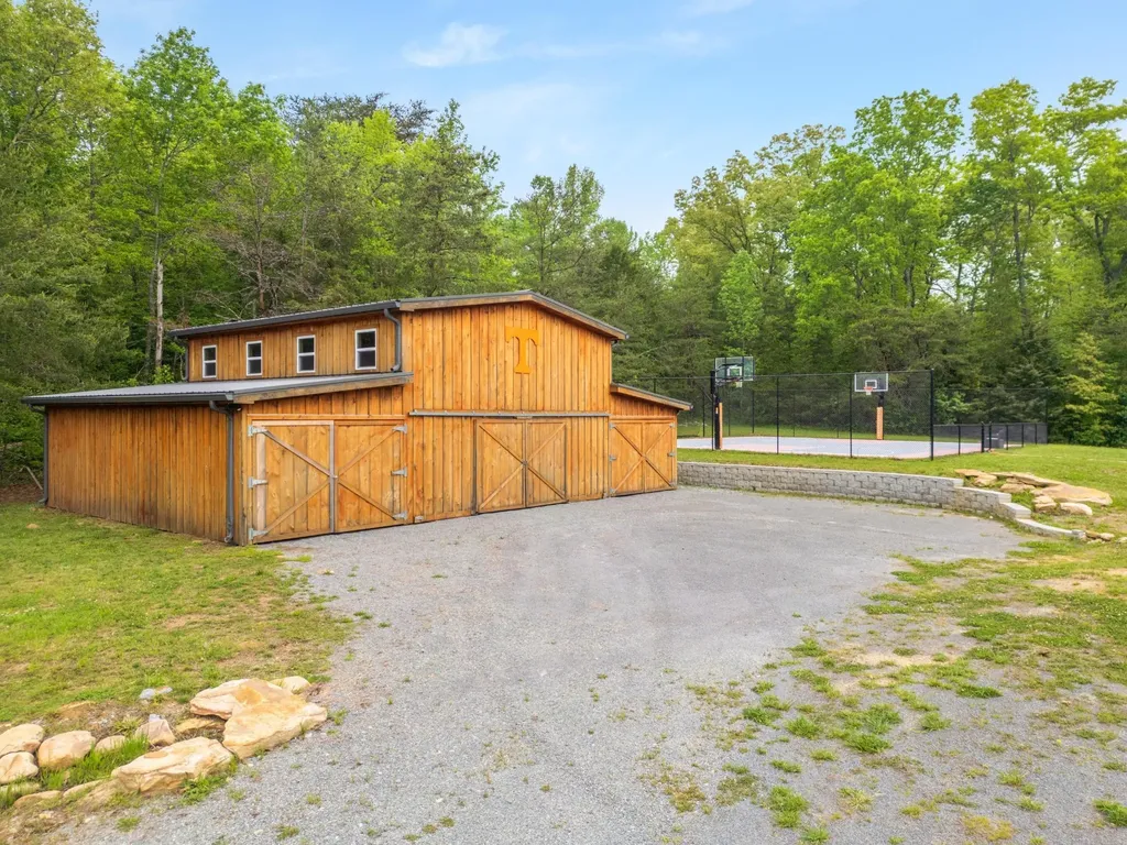 2419 Welch Road Soddy Daisy TN 37379