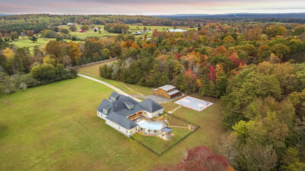 2419 Welch Road Soddy Daisy TN 37379