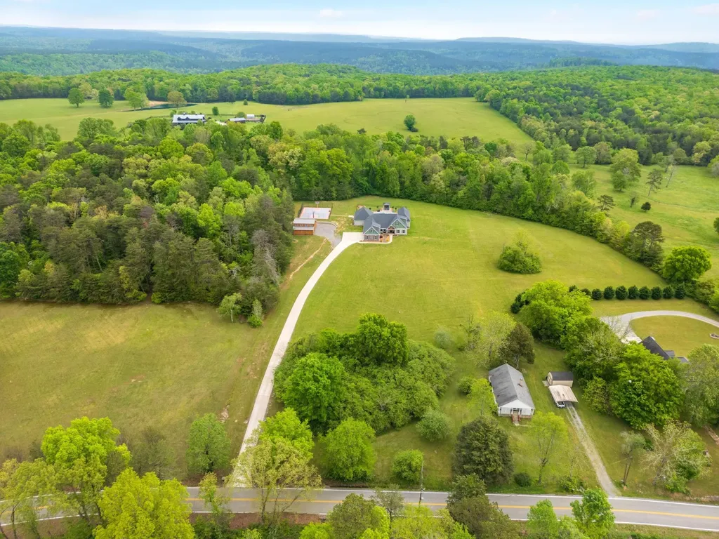 2419 Welch Road Soddy Daisy TN 37379