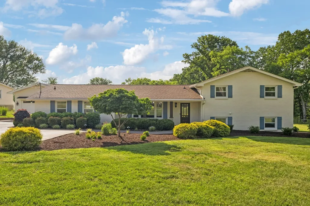 192 Cherokee Road Hendersonville TN 37075