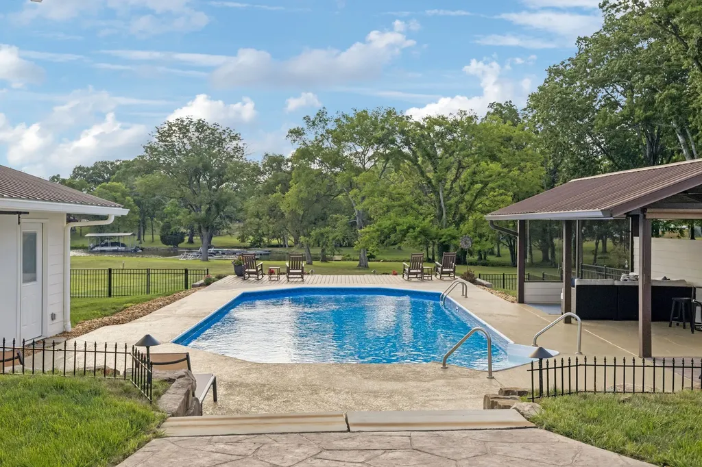 192 Cherokee Road Hendersonville TN 37075