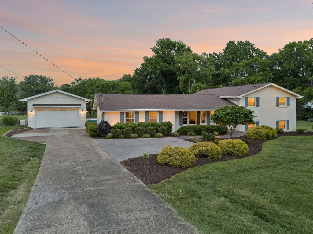 192 Cherokee Road Hendersonville TN 37075