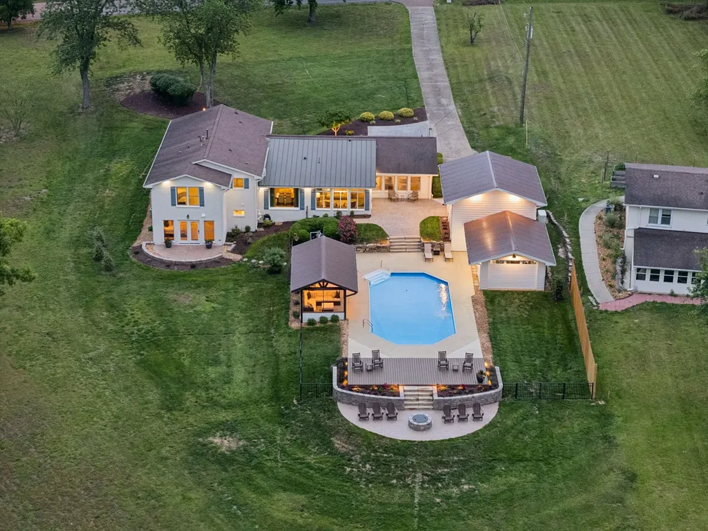 192 Cherokee Road Hendersonville TN 37075
