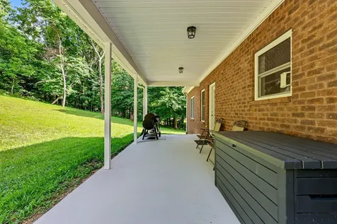 4050 Cantebury Drive Culleoka TN 38451