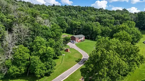4050 Cantebury Drive Culleoka TN 38451