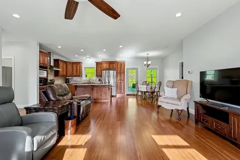 4050 Cantebury Drive Culleoka TN 38451