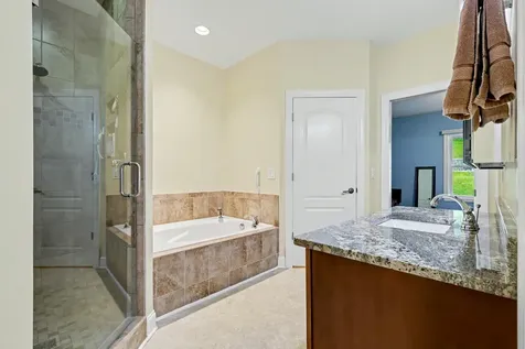 4050 Cantebury Drive Culleoka TN 38451