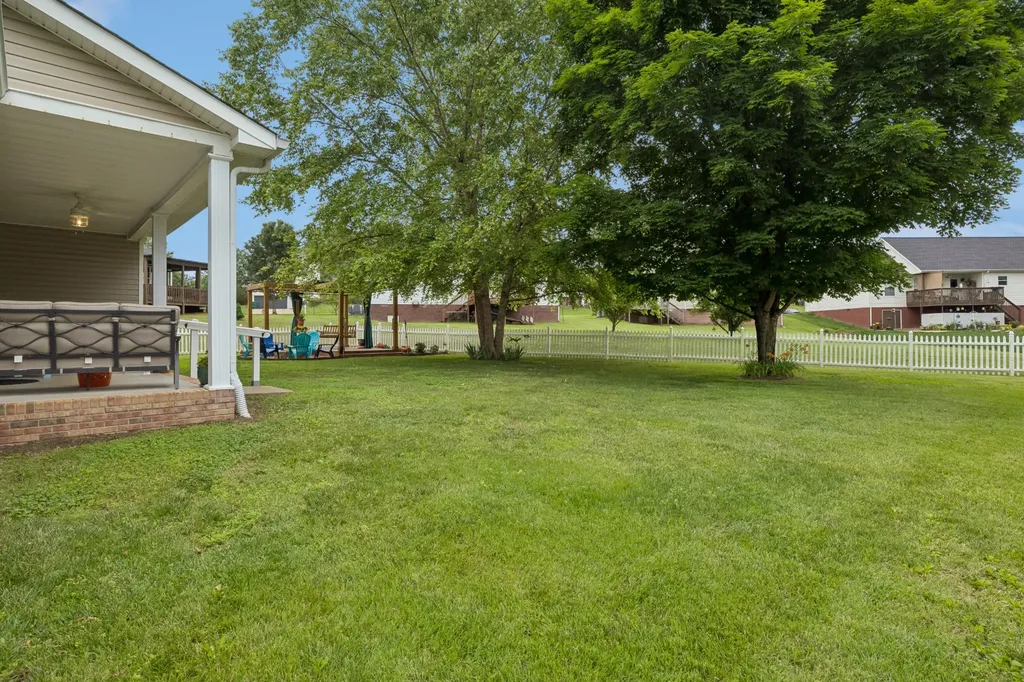 632 Clydesdale Court Clarksville TN 37043