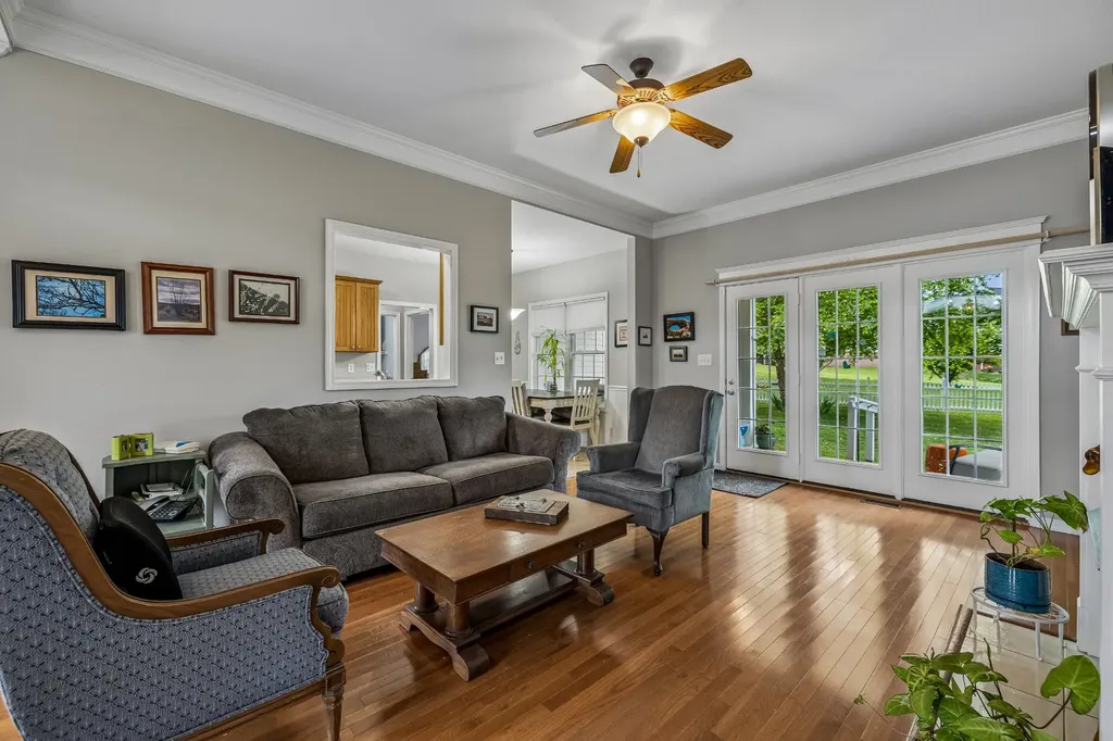 632 Clydesdale Court Clarksville TN 37043