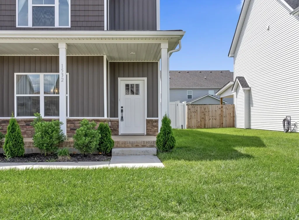 1532 Kingbird Drive Clarksville TN 37040