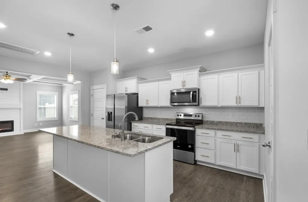 1532 Kingbird Drive Clarksville TN 37040