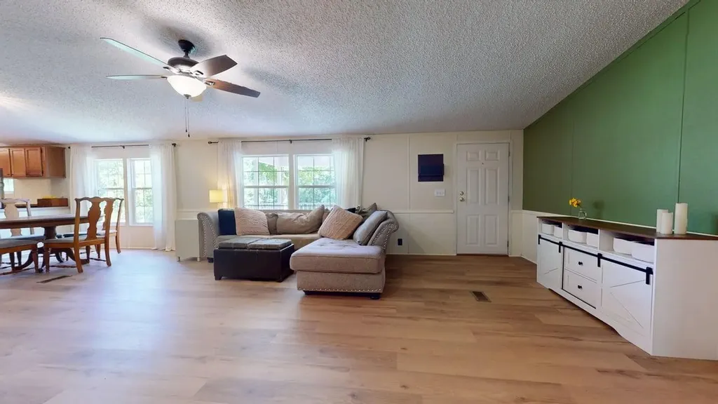 4805 Love Branch Road Hampshire TN 38461