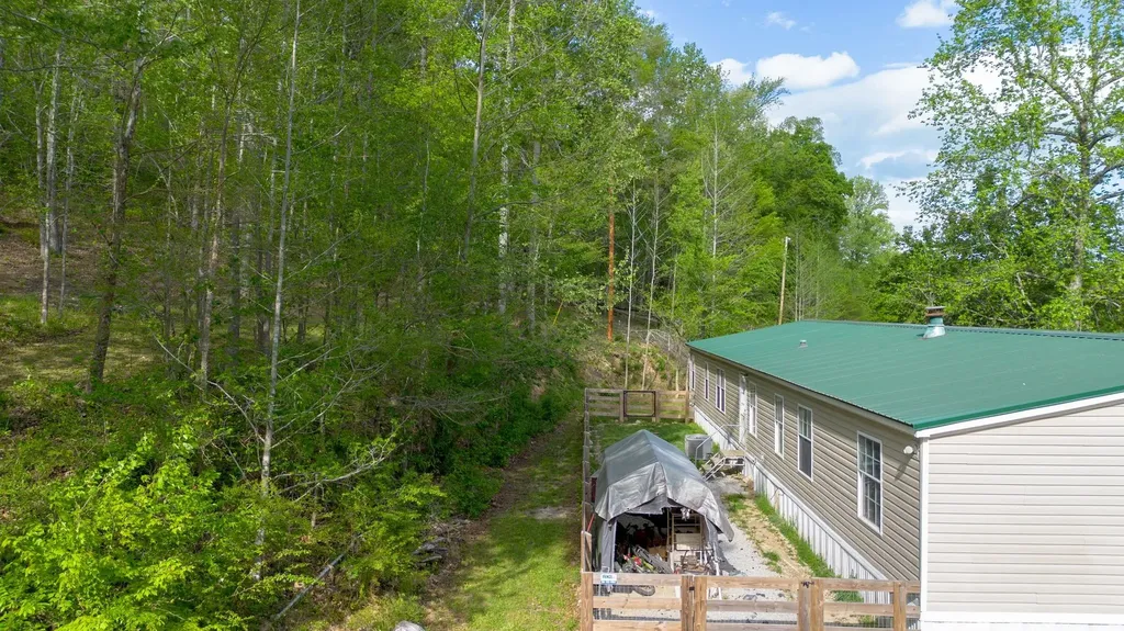 4805 Love Branch Road Hampshire TN 38461