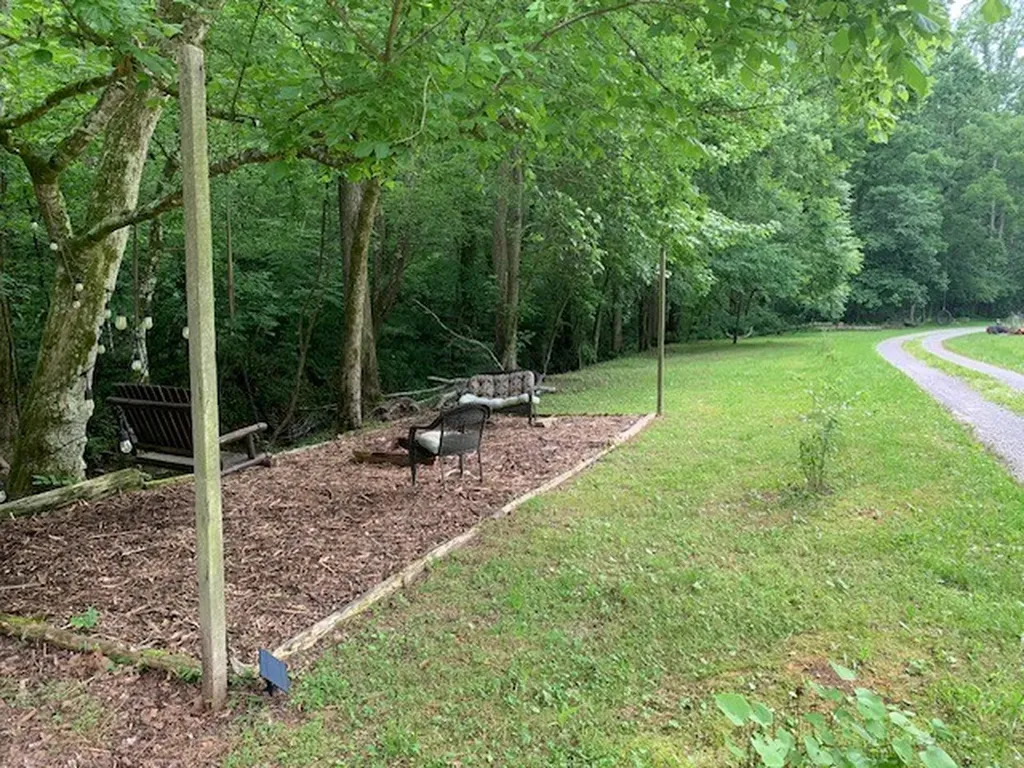 4805 Love Branch Road Hampshire TN 38461