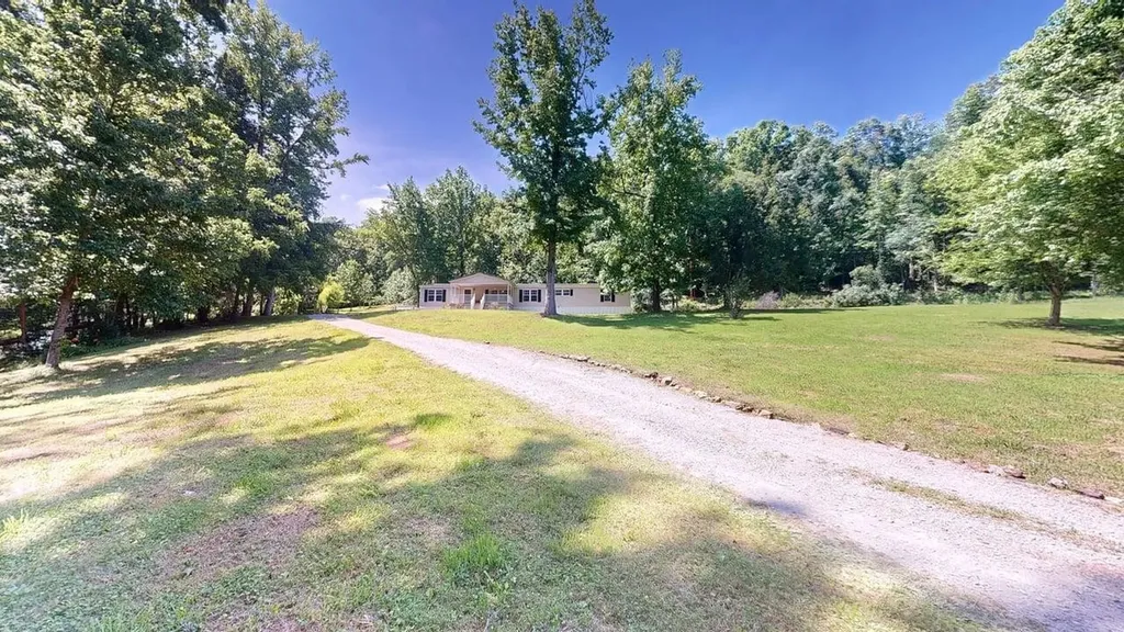 4805 Love Branch Road Hampshire TN 38461