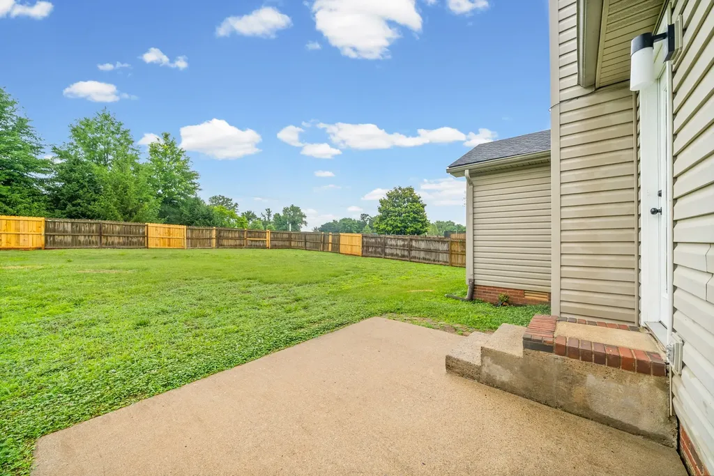 2612 Marymont Drive Clarksville TN 37042