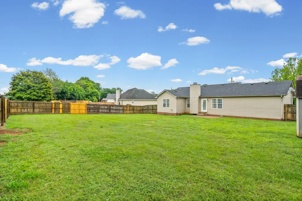 2612 Marymont Drive Clarksville TN 37042