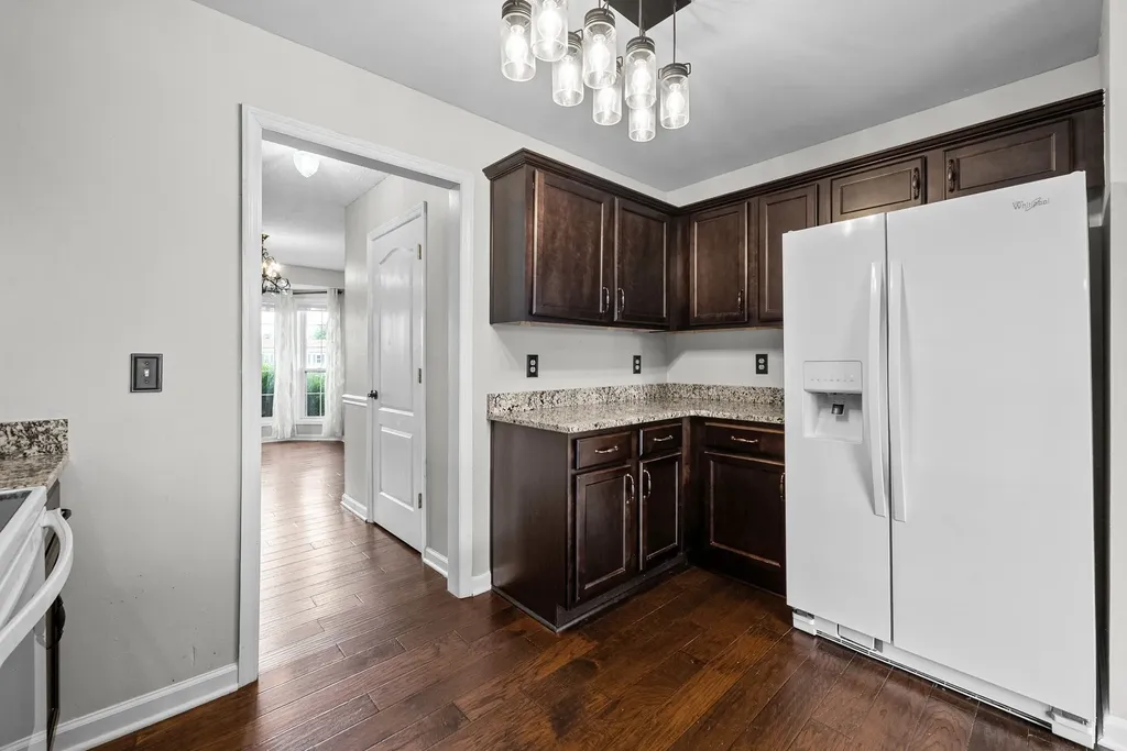 3445 E Henderson Way Clarksville TN 37042