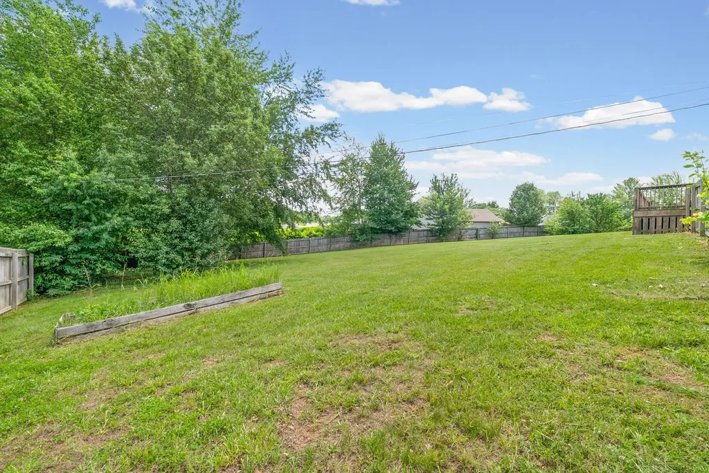 3445 E Henderson Way Clarksville TN 37042